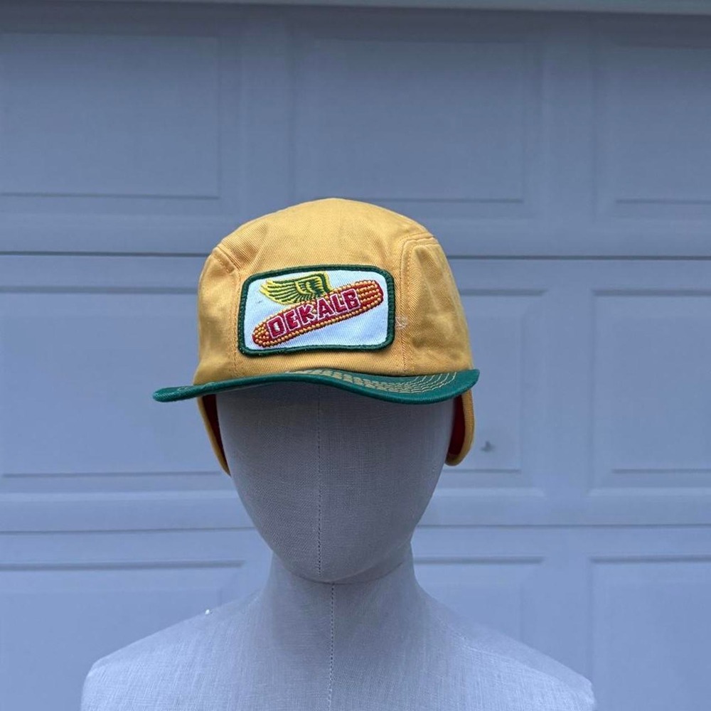 VINTAGE DEKALB SEED TRUCKER HAT